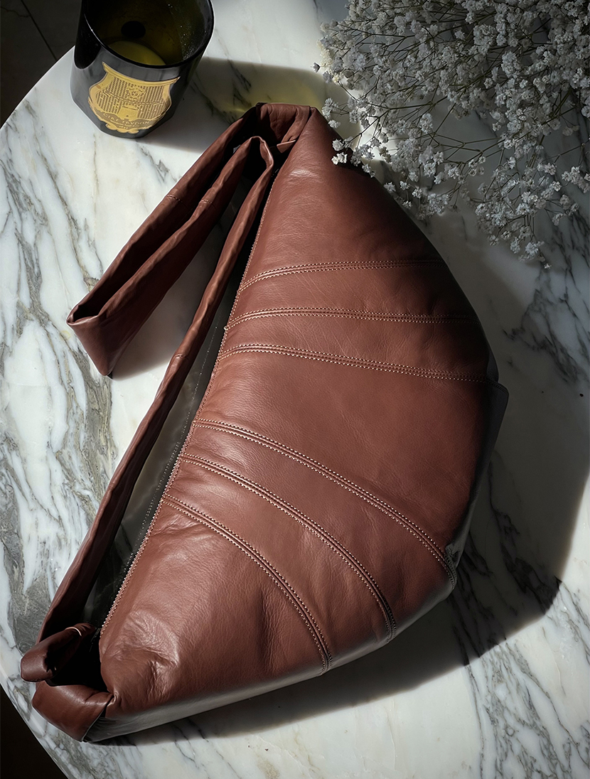 크루아상 미디움 백 ( BROWN ) ( Italy Baby Calf Leather )