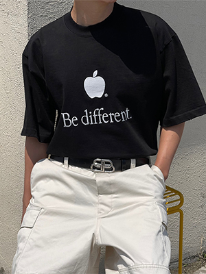 애플 자수 빈티지 티셔츠 ( BLACK )